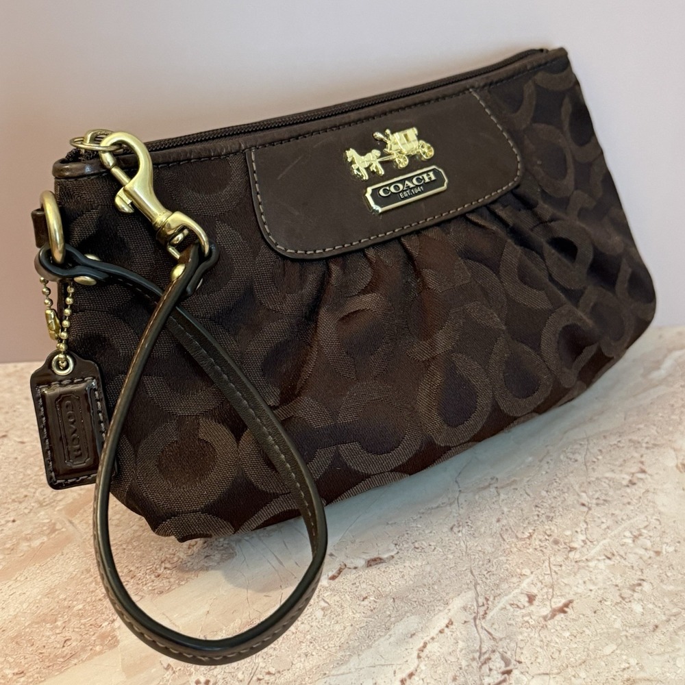 Coach Madison Signature Op Art Chocolate Brown Wristlet Clutch 41988 Vintage Y2K